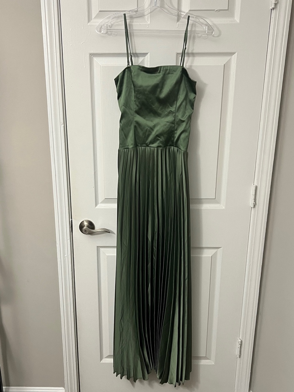 NEW Abercrombie & Fitch Giselle Drop Waist Maxi Dress Size XS Green Satin NWT - Picture 3 of 8